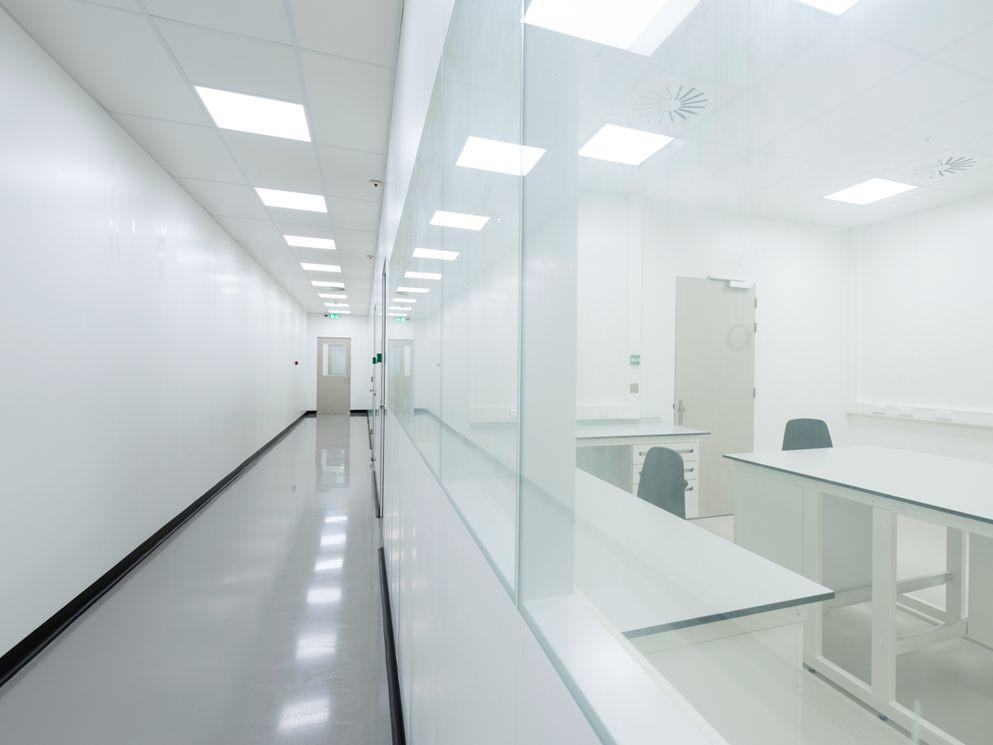 Cleanrooms op maat leiden tot efficiënter productieproces Sinclair Pharma
