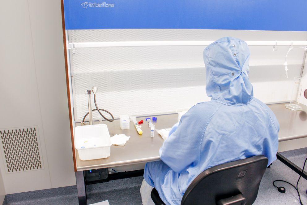 Interflow realiseert cleanroom en levert laminar air flow units aan Brocacef Ziekenhuisfarmacie