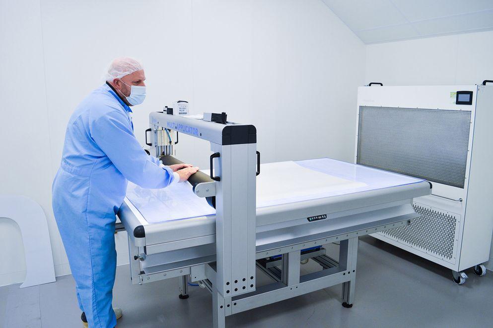 Interflow realiseert cleanroom en laminar air flow units voor Aviation Glass & Technology B.V.