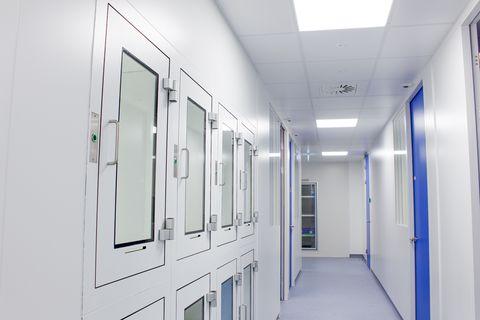 Interflow realiseert cleanroom en levert laminar air flow units aan Brocacef Ziekenhuisfarmacie