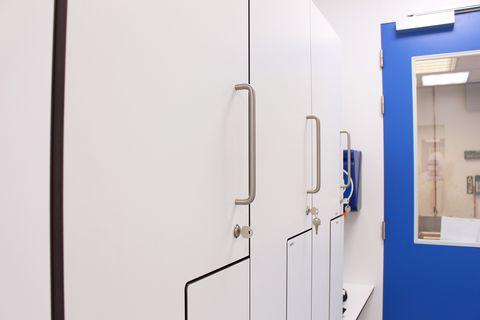 Interflow realiseert cleanroom met laminar air flow units bij Polyganics