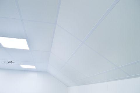 Interflow realiseert cleanroom en laminar air flow units voor Aviation Glass & Technology B.V.