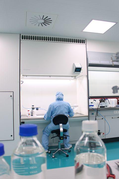 Interflow realiseert cleanroom met laminar air flow units bij Polyganics