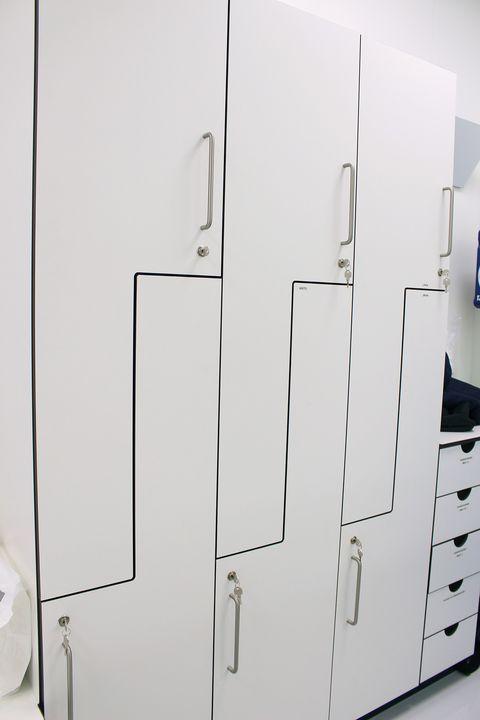 Interflow realiseert cleanroom met laminar air flow units bij Polyganics